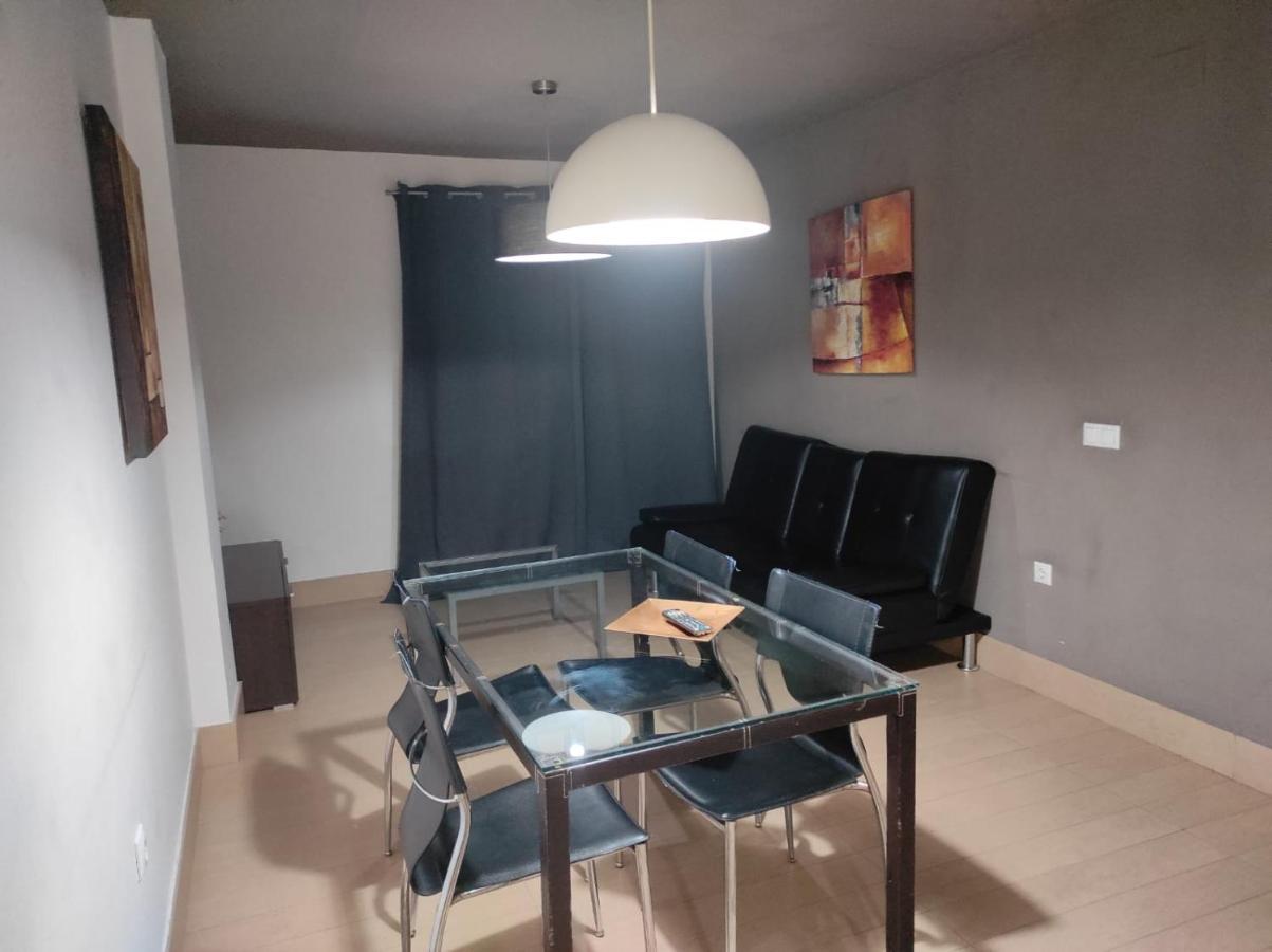 Apartamentos 16:9 Suites Almería Dış mekan fotoğraf